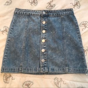 CHARLOTTE RUSSE BUTTON DOWN MINI DENIM JEAN SKIRT